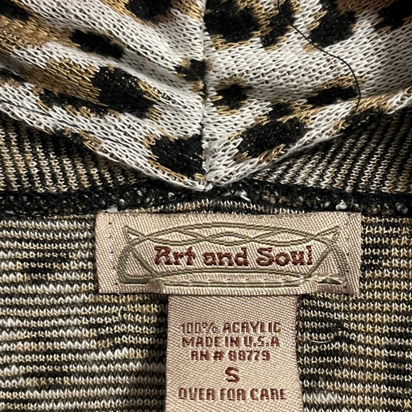 #1988. Art and Soul Leopard Print Mid-Thigh Open Vest. Size S - Picture 3 of 7